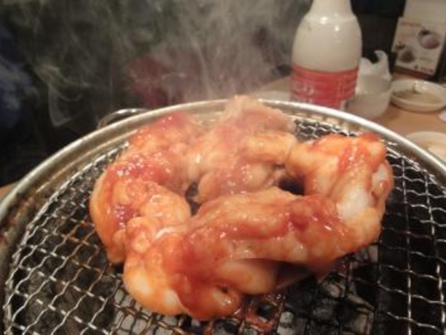 丸腸一本焼き_おいで屋 西日暮里ホルモン