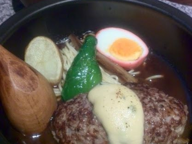 肉汁があふれ出ます!_俺のハンバーグ山本 吉祥寺店
