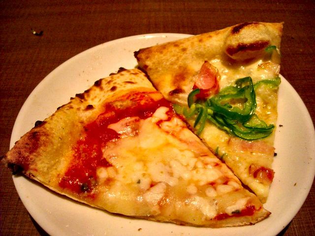食べ放題のピザ(この写真は,昨年行った際に撮影したものです)_ナポリの食卓 上田店