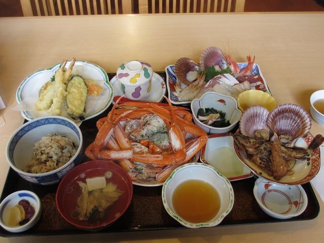 満足満腹_味処・民宿 まつや