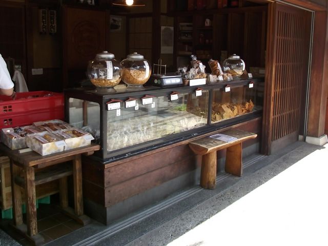 店頭風景_菊見せんべい本店