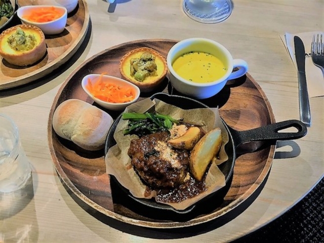 ランチプレート_ビバ カフェスタ VIVA cafesta 岡崎店