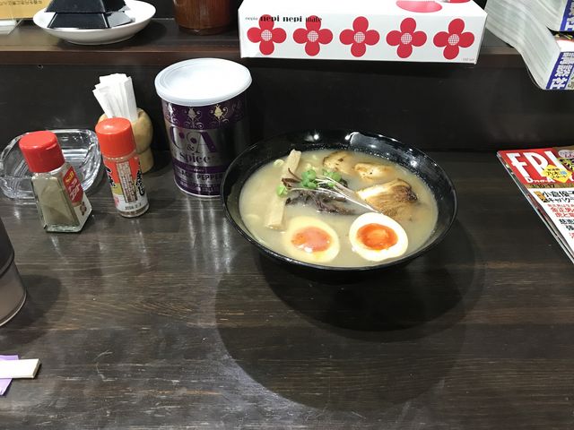 ラーメン、やや塩辛いです_いっこう