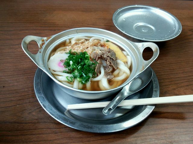 暑い日に食べたら、汗だく〜_ことり