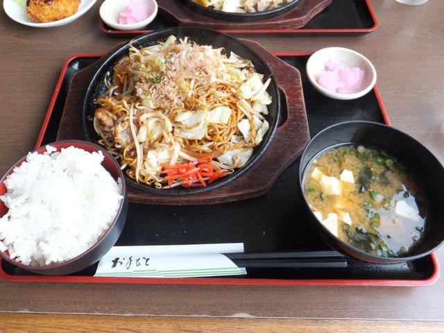 焼きそば定食_みくりやゴルフセンター内の食堂