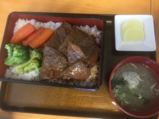 五島牛_レストラン空港カメリア