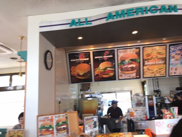 店舗内_A&W 名桜店
