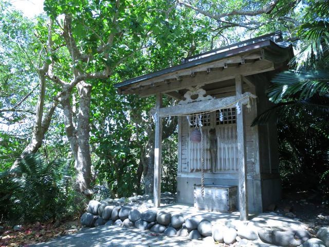 神社。_月ヶ岡神社