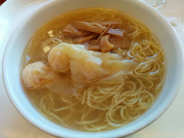 えびワンタン麺(ネギ抜きで注文)_横浜中華街 聘珍茶寮 SARIO