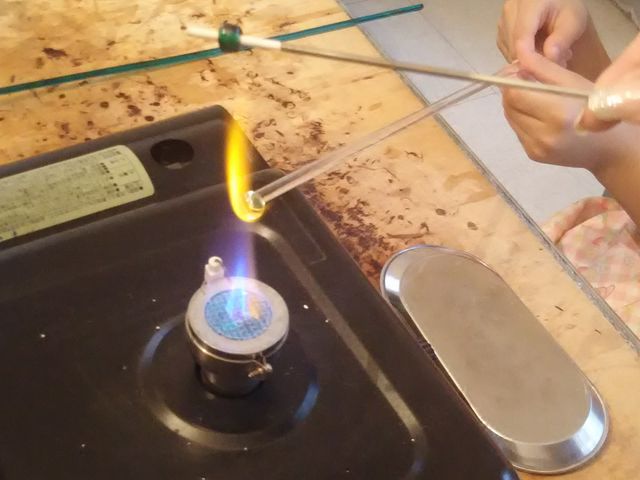 ガラス加工中_AA Atelier ANGEL