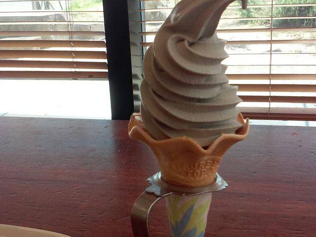 黒ごまソフト_豆厨ゆばせい