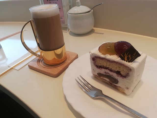 葡萄のケーキ_フランス菓子16区