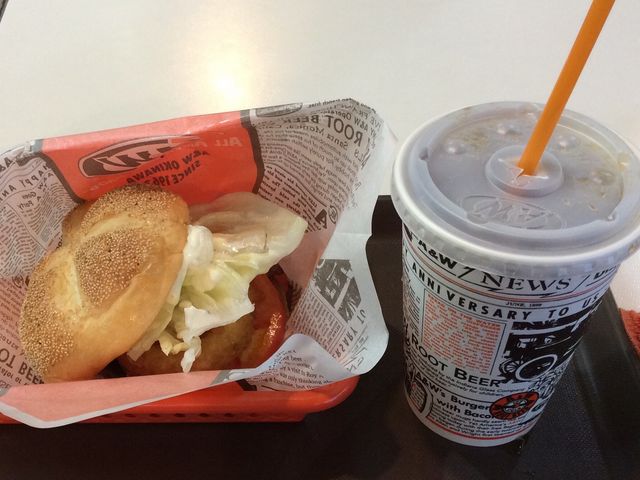 ドリンクセット_A&W 石垣店