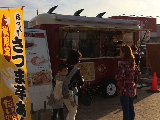 移動販売車_焼きたて屋カインズホーム仙台港店