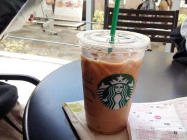 てらす_スターバックス・コーヒー 軽井沢プリンスショッピングプラザ店