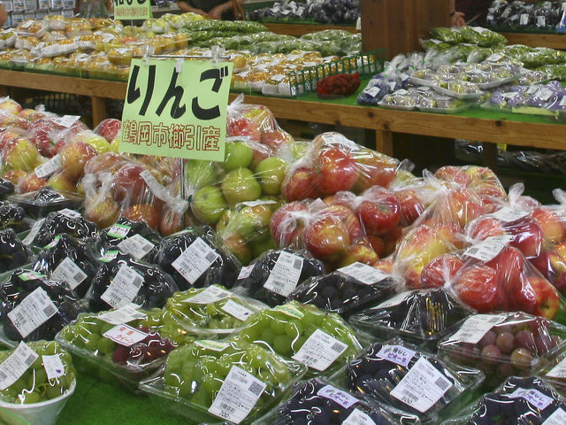 あぐりでのレストラン隣は、農産物がとても安くうってる直売所があり、ここがすごい人気です。_レストラン食彩あぐり