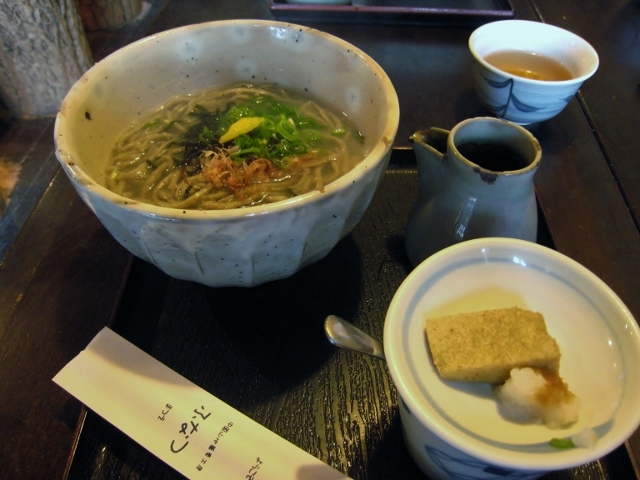 出雲そば独特の釜揚げそば_ふなつ