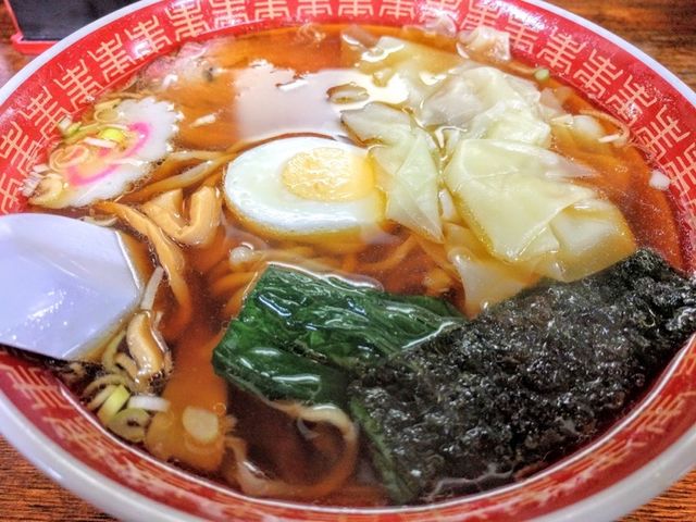 あっさりスープ_手打ちラーメン 英
