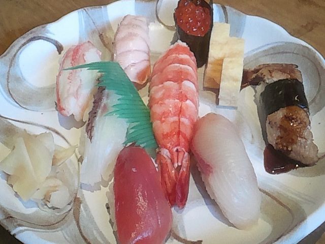 職人が握る寿司_ぎふ初寿司 金華橋店