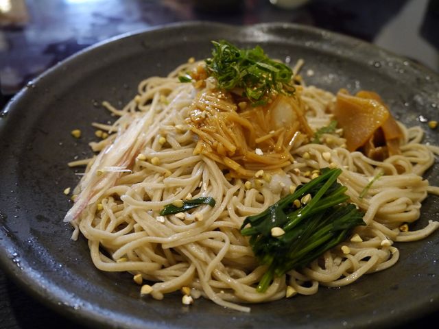 蕎麦の実おろしそば_手打そば さか間