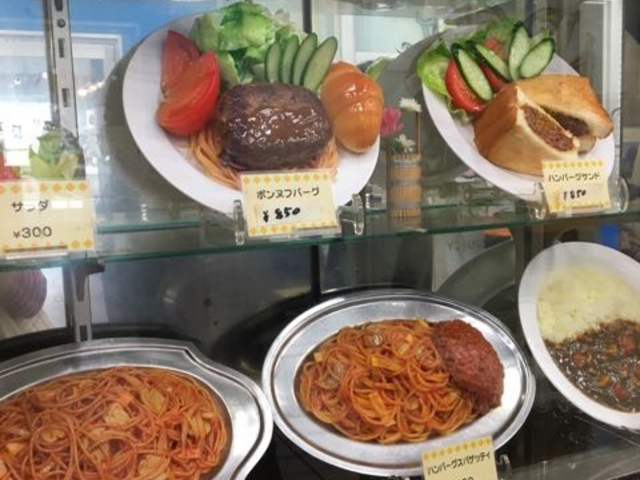 カレーも美味しいですよ!_カフェテラス ポンヌフ