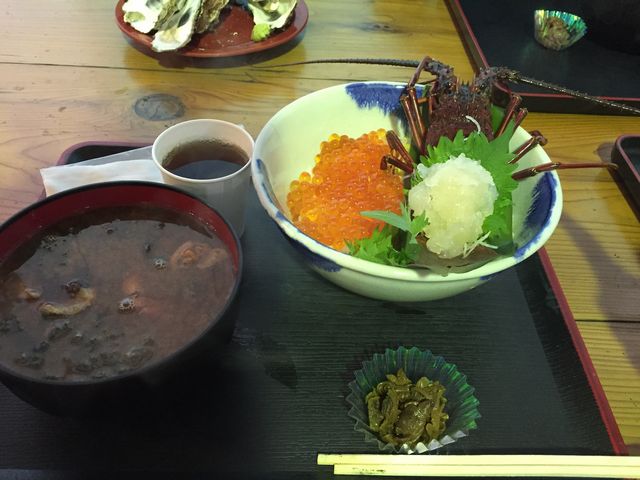 伊勢エビイクラ丼!!_黒潮ダイニング パールロード店
