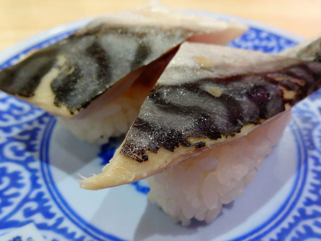 肉厚とろ〆さば_くら寿司鶴見駒岡店
