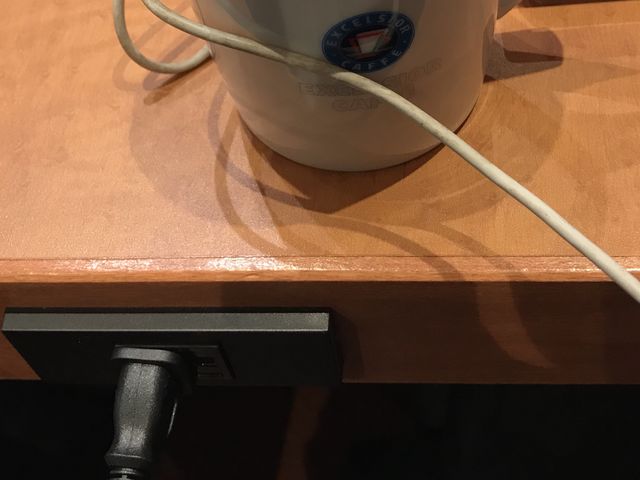 電源_エクセルシオールカフェ武蔵小杉店
