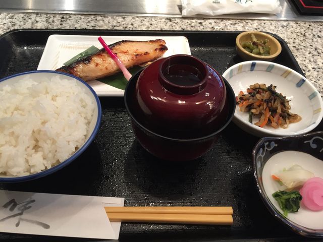 銀ダラ定食_魚久・本店