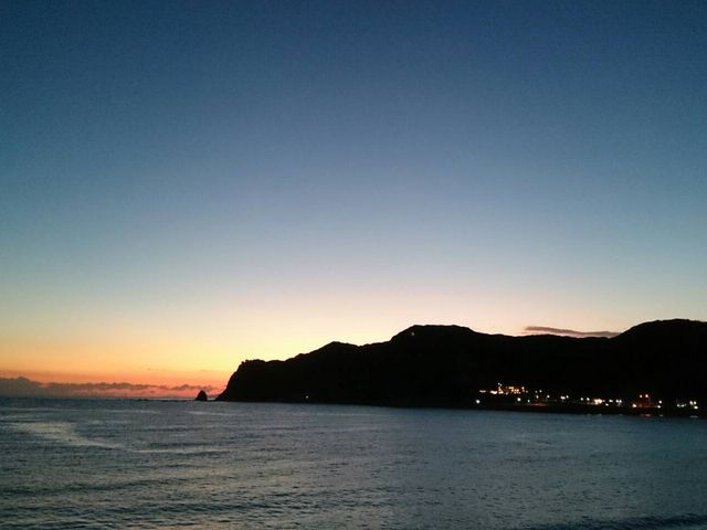夕暮れ_鵜原海水浴場