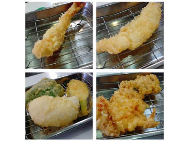 揚げたてをひとつひとつトレイに載せていってくれます。_天ぷらひらお・本店