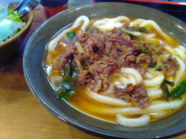 肉うどん_牧のうどん空港店