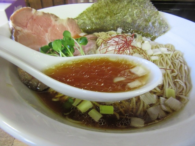 奥久慈軍鶏でとったスープ_へべれ家