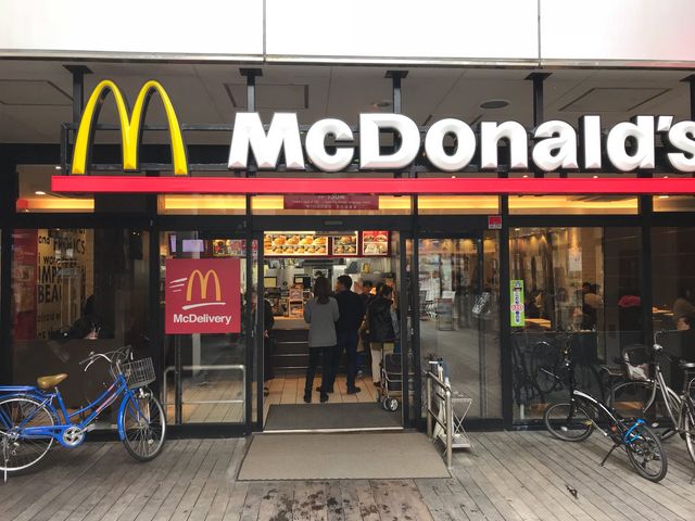 外観_マクドナルド国際通り牧志店