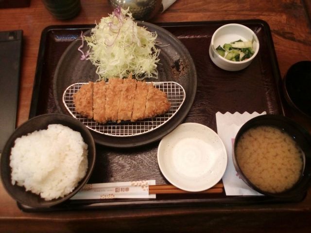 ランチ843円_和幸マリナード関内店