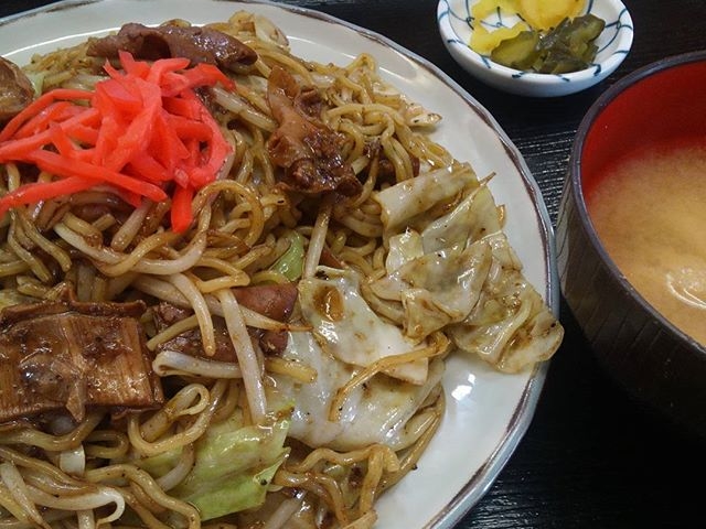 もつ入り焼きそば_日本一食堂 かなくぼ店