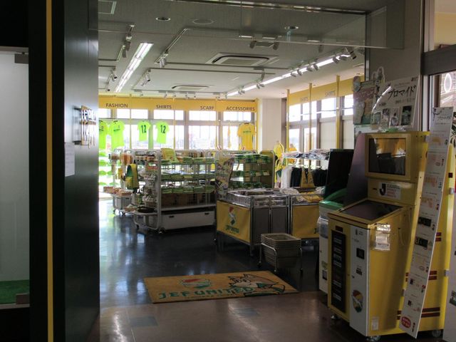 ショップ出入口_ジェフユナイテッド市原・千葉オフィシャルショップ