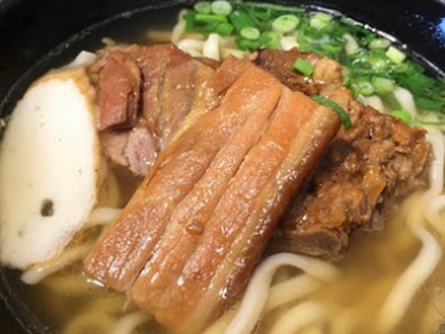 セルフサービス_もとぶ熟成麺 ウミカジテラス店