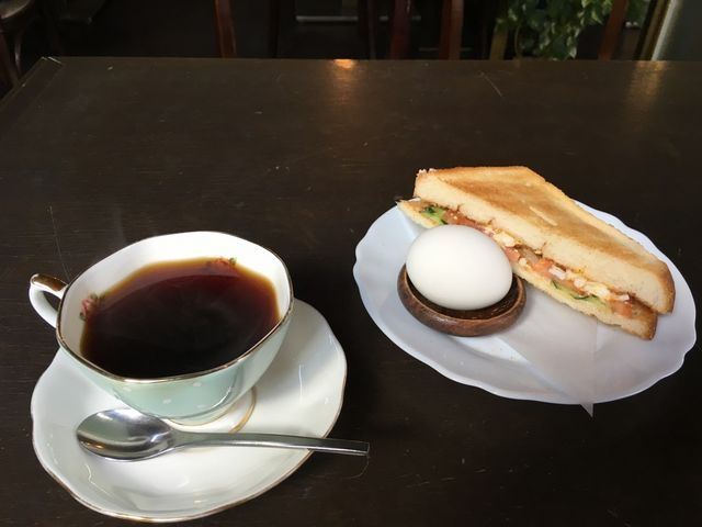 サンドイッチとコーヒーのモーニング(ゆで卵つき)400円_G線