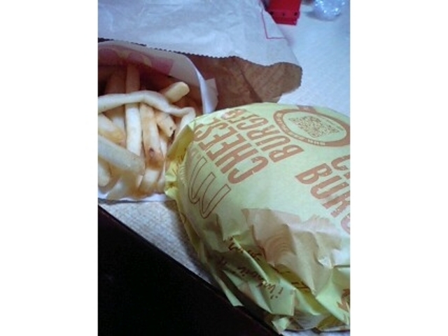 ポテト&チーズバーガー_マクドナルド茅野オギノ店