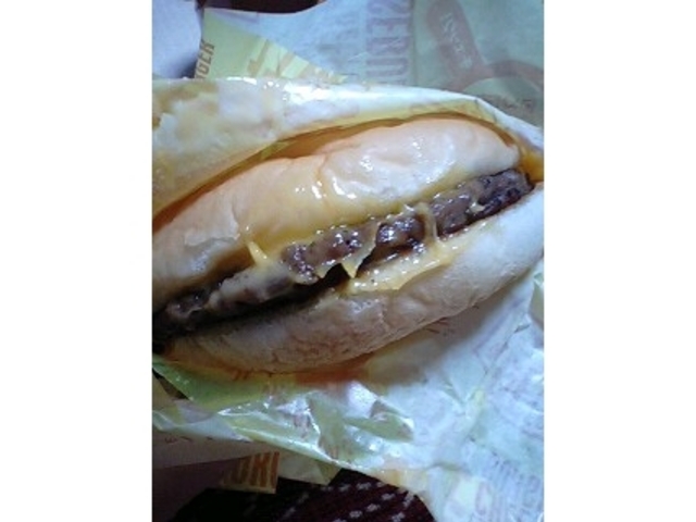 チーズバーガー_マクドナルド川中島店