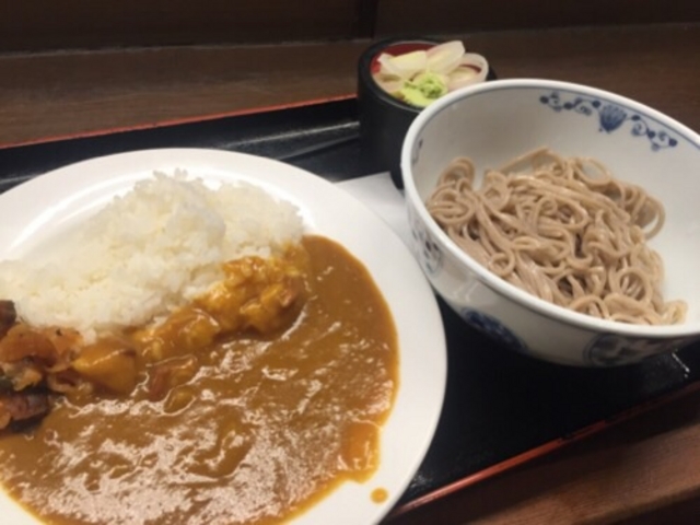 カレーとセットです。_越後そば亀有店
