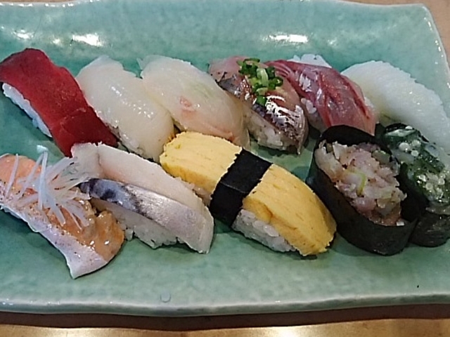お得なランチ_廻り寿司 丸寿司 小針店