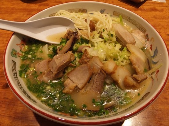 チャーシューたっぷり!_こむらさき