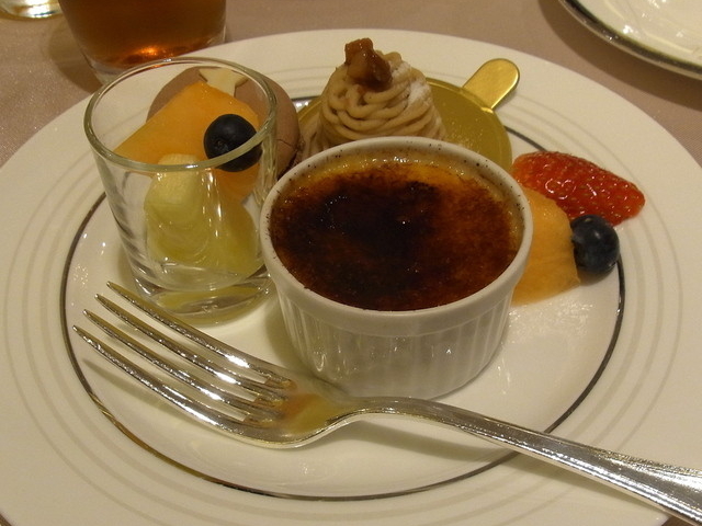 カフェにて_アニヴェルセル表参道