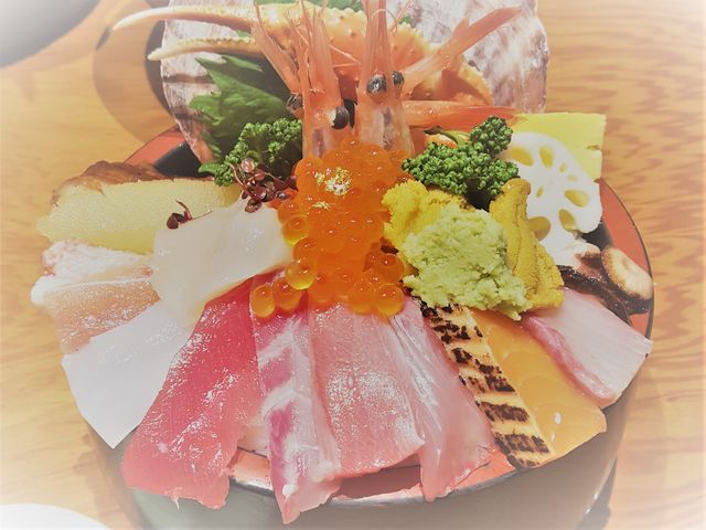 海鮮丼_山さん寿司本店