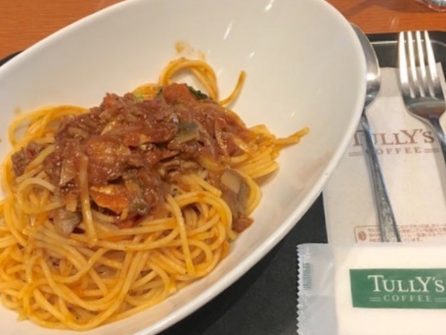 ラグーソースのパスタ_タリーズコーヒー梅田茶屋町MBS店