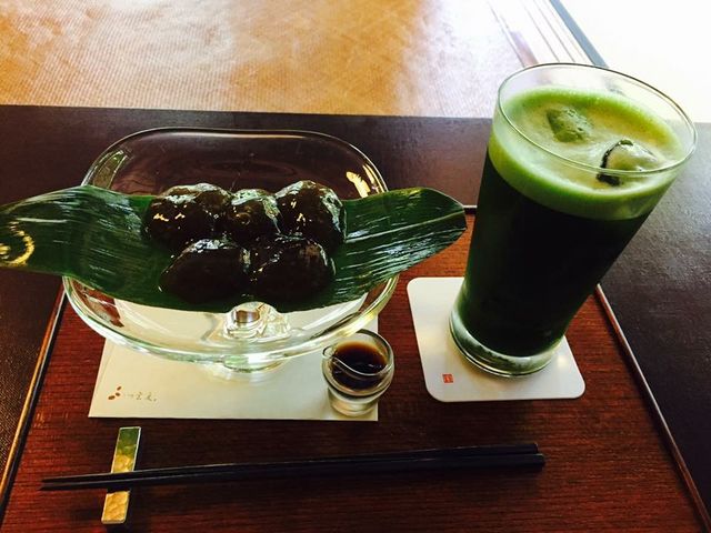 わらび餅とアイスグリーンティー。_茶寮 宝泉