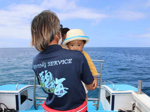 オーナーと息子さん_ダイビングサービス碧海