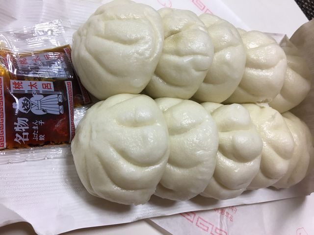 桃太呂の豚まん_長崎ぶたまん 桃太呂 銅座本店